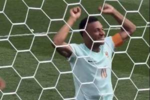 記者：姆巴佩永遠擺脫不了獨裁者指控，袖標給邁尼昂賽後又拿回來