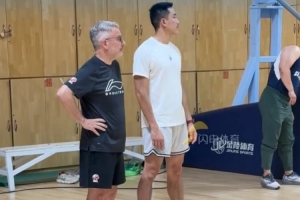 免費NBA馬刺對陣尼克斯首發陣容_免費NBA馬刺對陣尼克斯首發陣容在線觀看_免費看直播