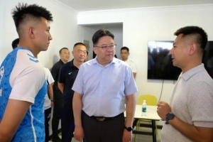 曆史性闖進足協杯八強！甘肅省體育局慰問調研蘭州隴原競技隊