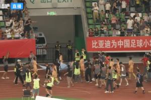 火爆猛龍大戰熱火全場錄像_火爆猛龍大戰熱火全場錄像在線觀看_免費看直播