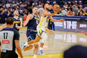 火爆NBA魔術對76人低調看直播_火爆NBA魔術對76人低調看直播在線觀看_免費看直播